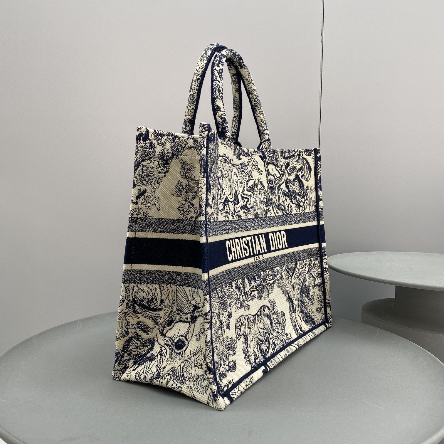 Dior Book Tote Large Blue Toile de Jouy Embroider - 42 x 35 x 18.5 cm